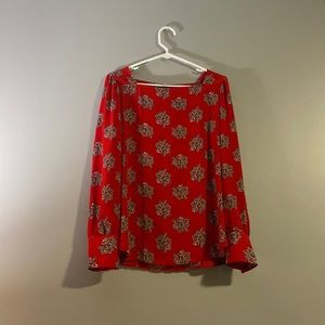 Red patterned loft top